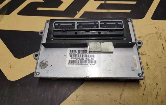 Jeep Grand Cherokee (WJ) Engine control unit/module P56041642AC
