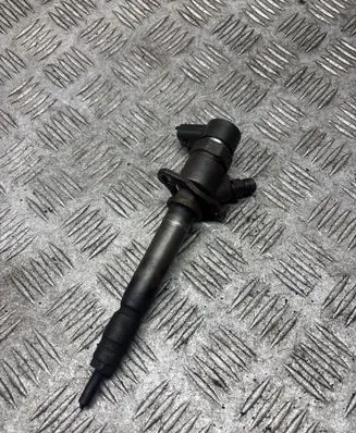 Volvo V70 Fuel injector 0445110078 8558351