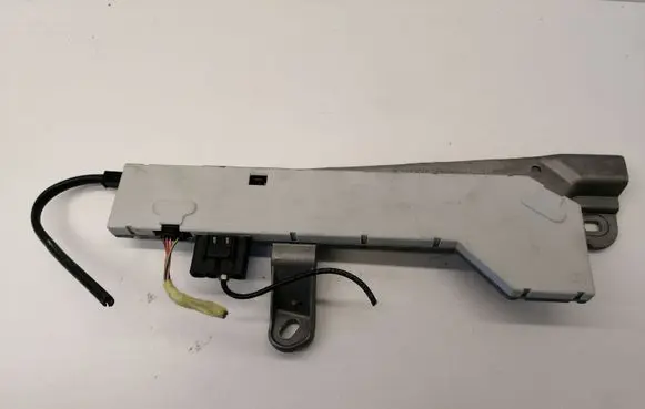 Mercedes-Benz CLS C219 Aerial antenna amplifier A2198200089