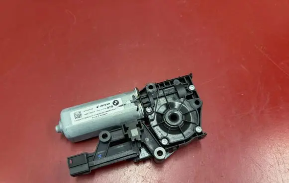 BMW X1 U11 Sunroof motor/actuator 9854524