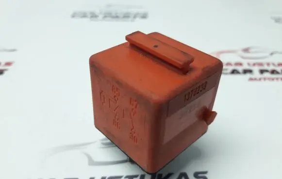 BMW 5 E34 Other relay 0332019456 1378238