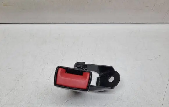 BMW 5 E60 E61 Rear seatbelt buckle 7059772