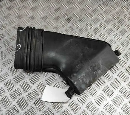 Maserati Levante Air intake duct part 670004599 670033793