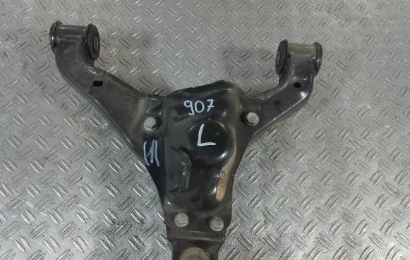 Mercedes-Benz Sprinter W907 W910 Front control arm