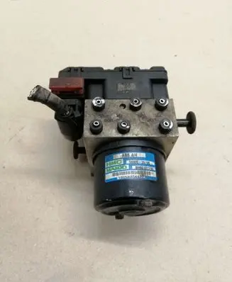 Hyundai Santa Fe ABS Pump 9566026500
