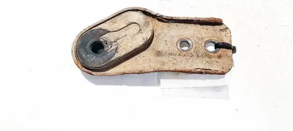 Opel Zafira B Radiator mount bracket 13118278
