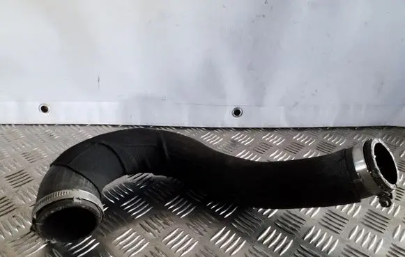 Intercooler hose/pipe