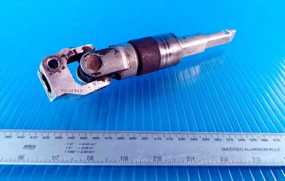 Volvo V70 Steering column universal joint W3316554