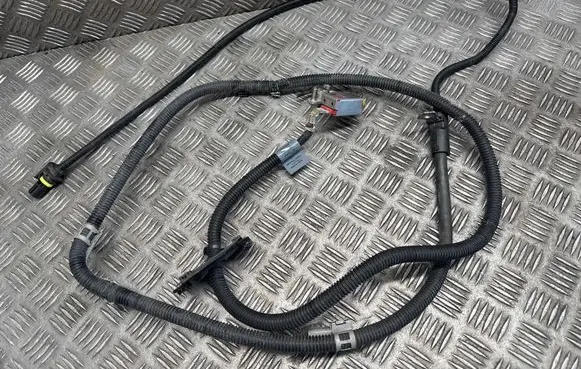 Mercedes-Benz SLK R172 Positive cable (battery) A1725403505