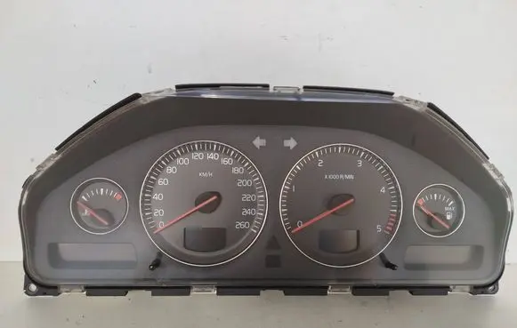 Speedometer (instrument cluster)