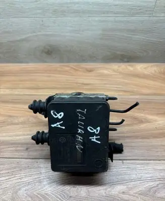 Volkswagen Touran I ABS Pump 1K0614517A 10096003623 00004427G3
