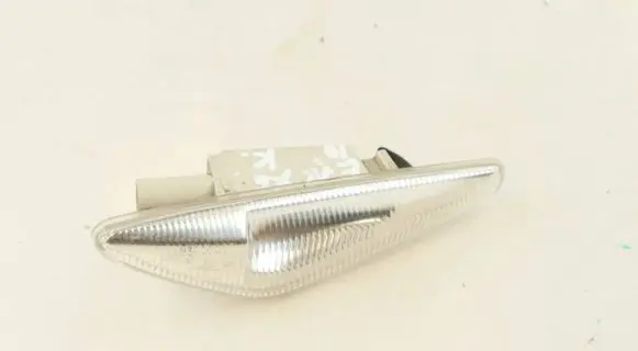 BMW X6 E71 Front fender indicator light 7171007 63137171007