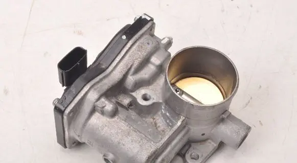Suzuki SX4 S-Cross Electric throttle body valve 76SA