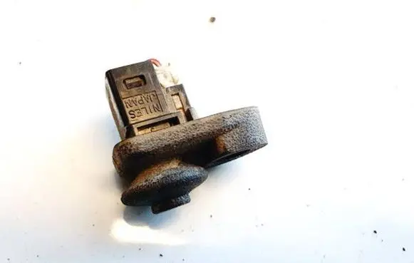 Nissan Primera Front door sensor coupe 