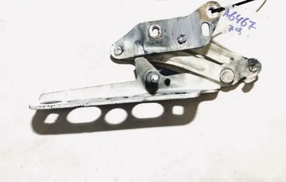 Ford Mondeo Mk III Tailgate/trunk/boot hinge