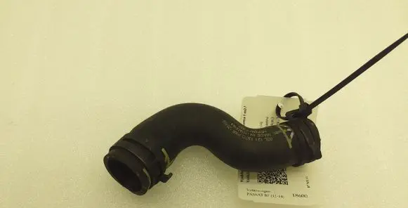 Volkswagen PASSAT B7 Engine coolant pipe/hose 03L121157Q