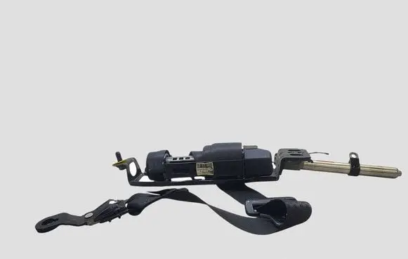 Volvo V50 Front seatbelt 30661789