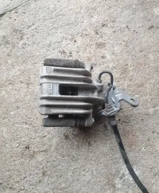 Volkswagen Golf Plus Rear brake cylinder 