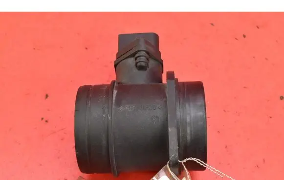 Volkswagen Transporter - Caravelle T5 Mass air flow meter 038906461B