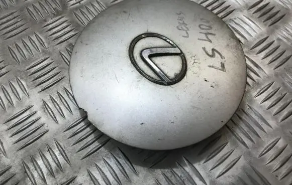 Lexus LS 460 - 600H Original wheel cap r7628