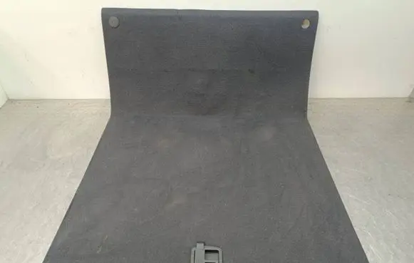Trunk/boot floor carpet liner