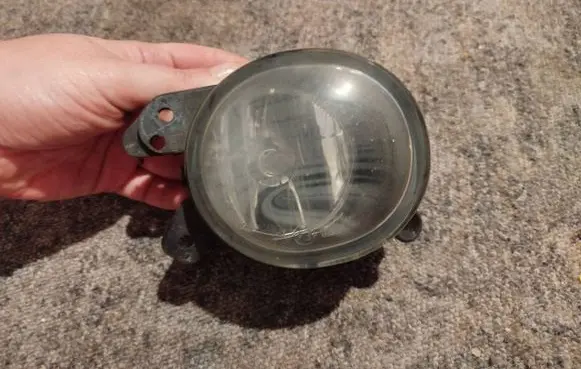 Mercedes-Benz A W169 Front fog light A2518200756 0305076001 ZGSC10