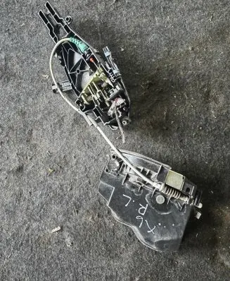 BMW X6 E71 Rear door lock
