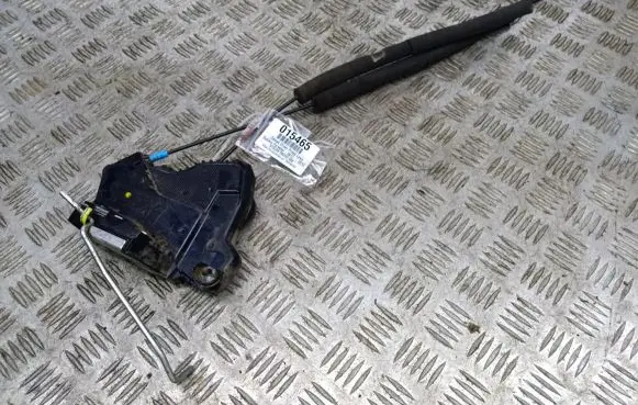 Subaru Forester SF Front door lock