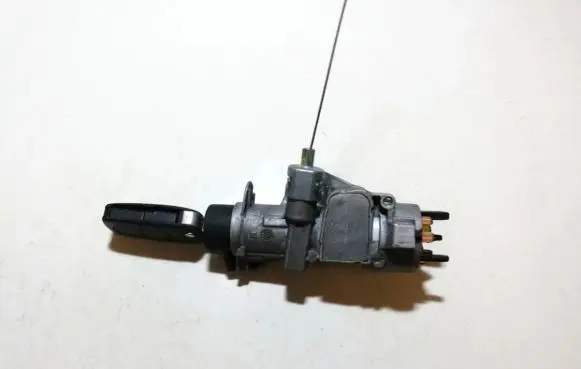 Audi A3 S3 8L Ignition lock 4b09905851b 1306124182