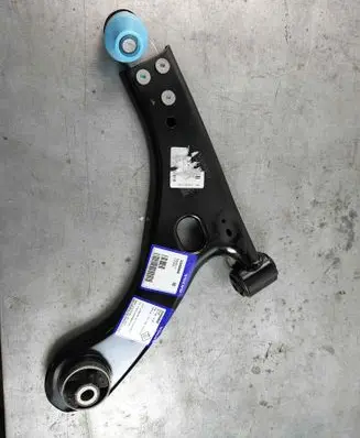 Volvo XC40 Front control arm 32400868 32395077