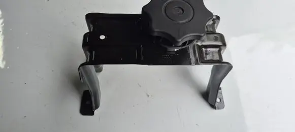 Audi A4 S4 B8 8K Spare wheel mounting bracket 8K0802715A