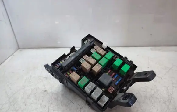 KIA Sportage Fuse module 130320