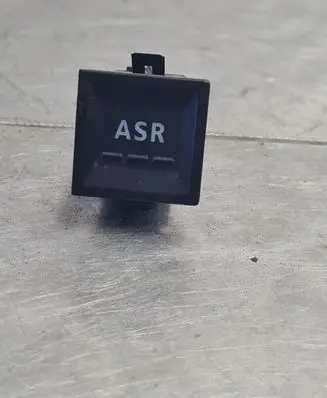 Traction control (ASR) switch
