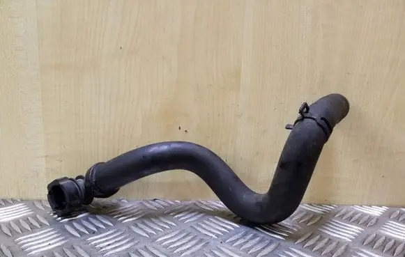 Peugeot 5008 Engine coolant pipe/hose