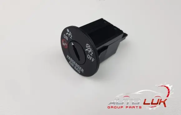 Chevrolet Cruze Passenger airbag on/off switch 