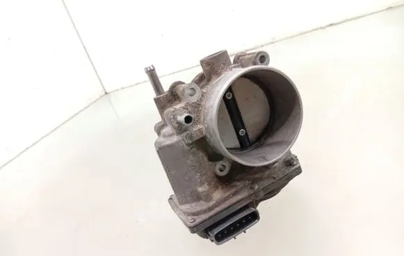 Toyota GT 86 Throttle valve 16112AA400