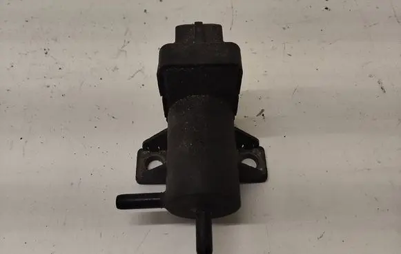 Renault Megane II Turbo solenoid valve 7700113709