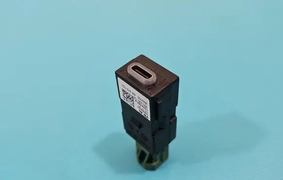 Skoda Kodiaq USB socket connector 3G5035726 IMPRK1498306
