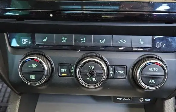 Skoda Octavia Mk3 (5E) Climate control/heater control trim 5E0907044T IMPRK1526607