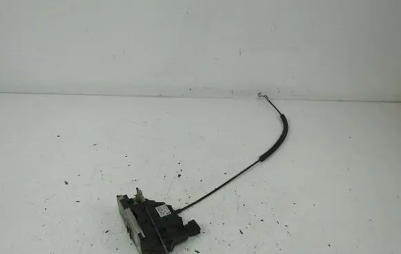 Opel Corsa D Front door lock 