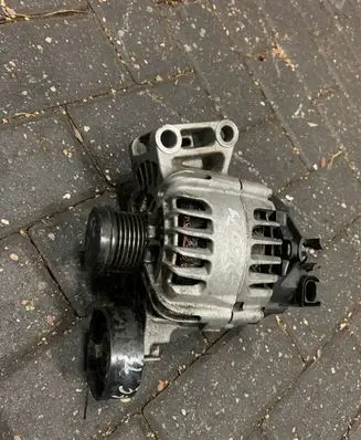 Volvo V60 Generator/alternator 31285435
