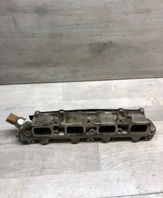 Volkswagen Golf VI Intake manifold 2058300
