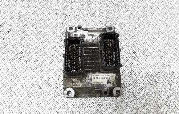 Fiat Punto (188) Engine control unit/module 0261204983 1037352994 972520