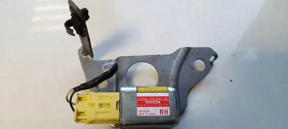 Toyota RAV 4 (XA20) Airbag deployment crash/impact sensor 8983342020 89833-42020