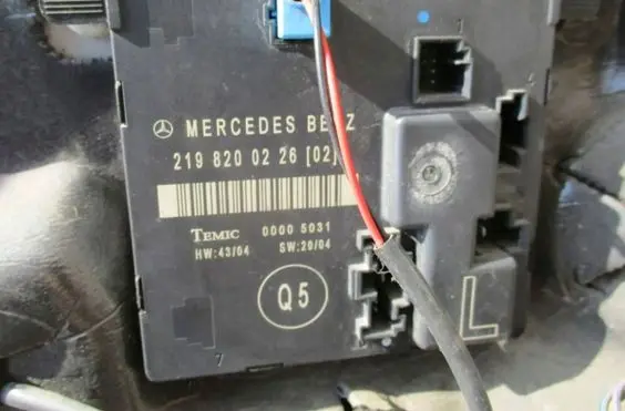 Mercedes-Benz CLS C219 Door control unit/module A2198200226