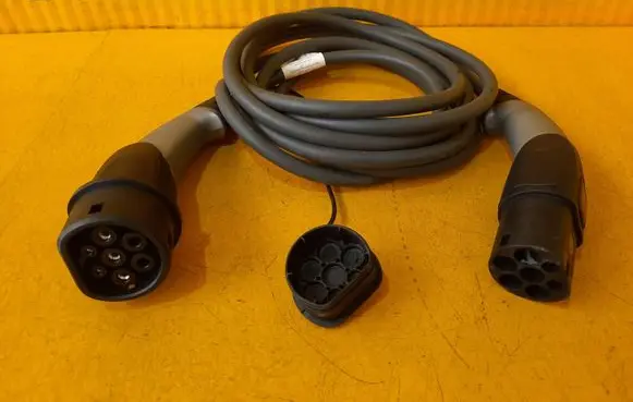 BMW 3 G20 G21 Electric car charging cable 61905A2A109