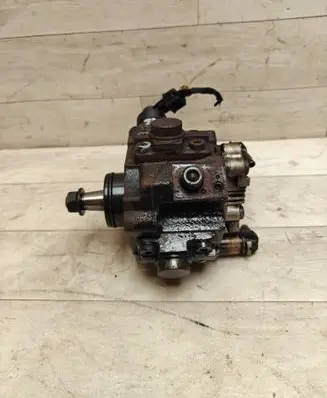 Hyundai i40 Fuel injection high pressure pump 0445010206 331002A420 1107221