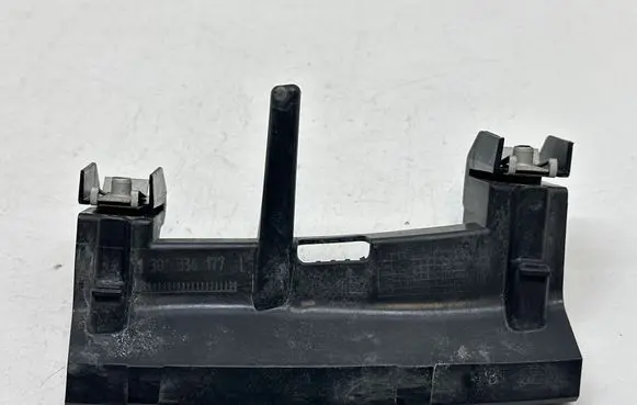BMW 2 F45 Headlight/headlamp mounting bracket 1301336177