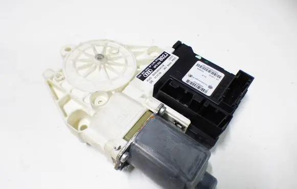 Audi A3 S3 8P Front door electric window regulator 8P0959802J 8P0959802A 632732