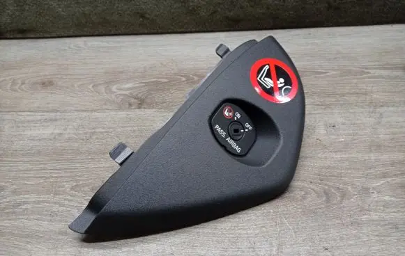Volvo XC70 Dashboard side end trim 30672170 30795214